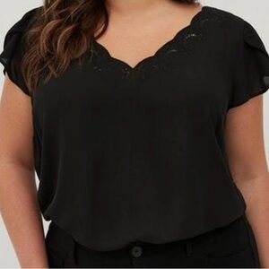 Torrid 100% Polyester Black Short Sleeve Blouse Size 0 torrid sizing.